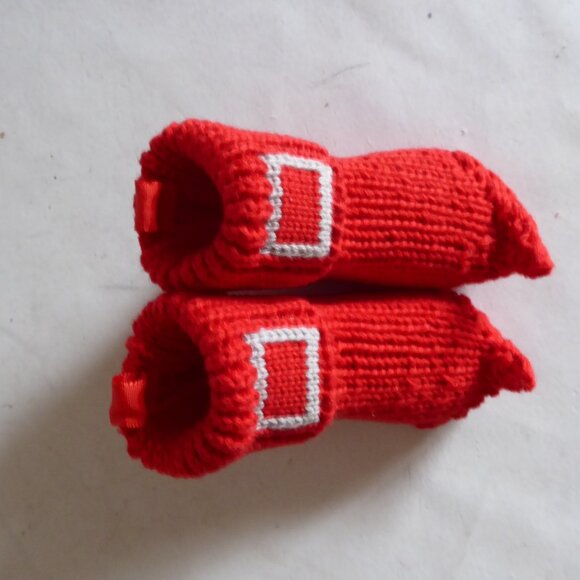 INFANT BABY CHRISTMAS ELF RED KNIT BOOTIES SLIPPERS SOCKS SHOES (NEW) NEVER WORN - Picture 9 of 10